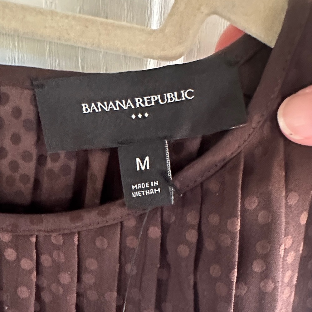 Banana Republic Dark Brown Sleeveless Blouse NWT - Picture 2 of 7